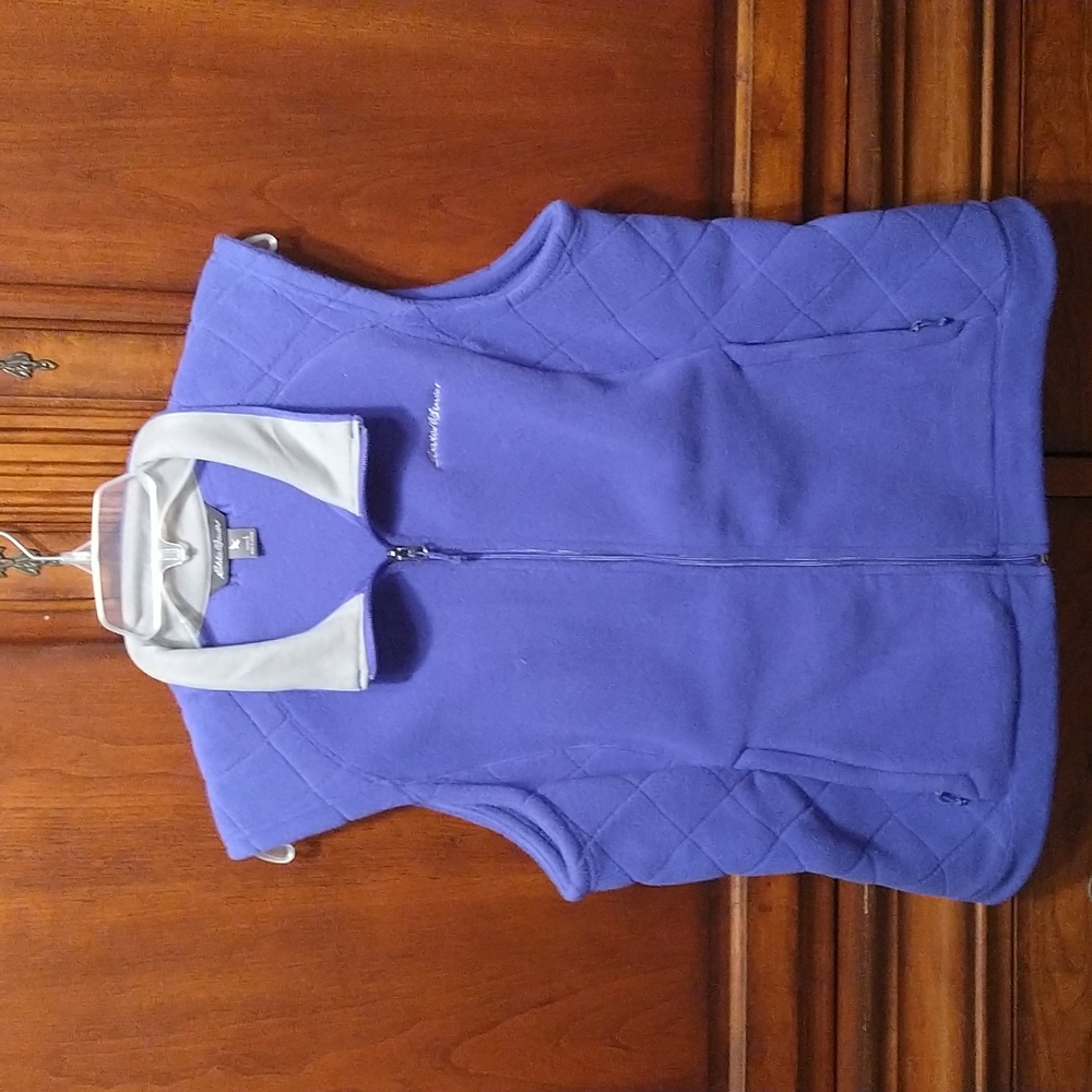 Women's Large purple Eddie Bauer zip up vest
